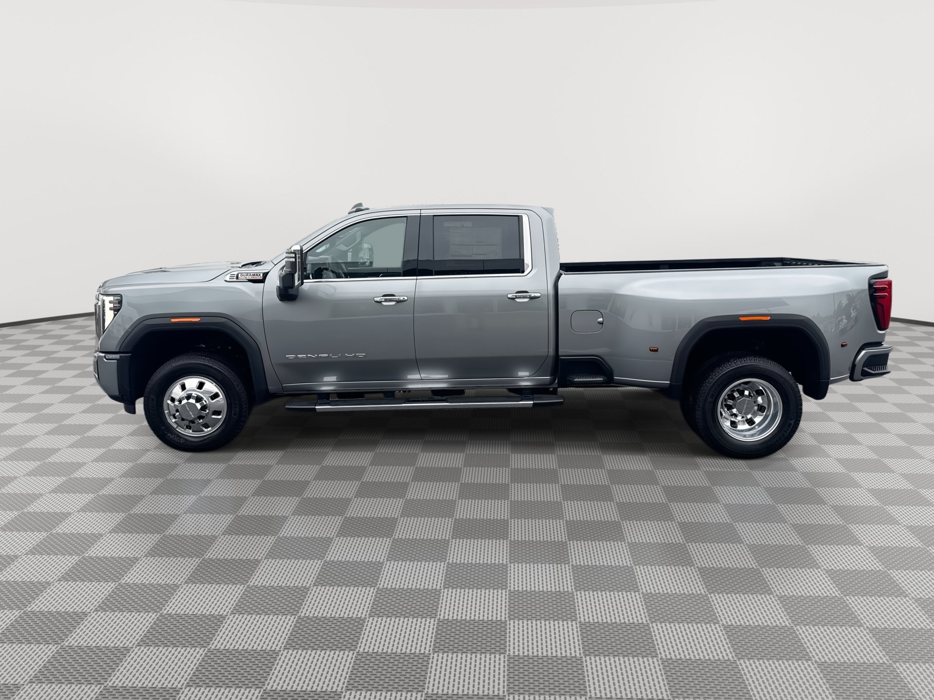New 2026 GMC Sierra 3500 Denali w/ Denali Reserve Package AWD/4WD image 5