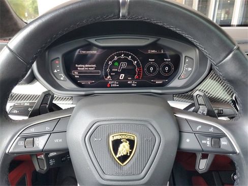 Used 2022 Lamborghini Urus image 20