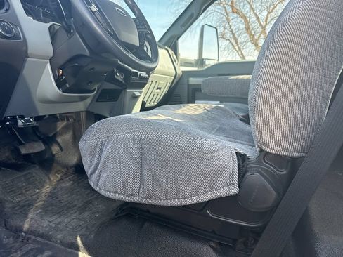 Used 2022 Ford F650 2WD Regular Cab Super Duty image 12