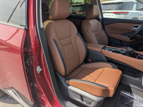 New 2026 Nissan Rogue Platinum w/ Platinum Premium Package AWD/4WD image 35