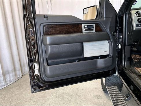 Used 2014 Ford F150 Platinum image 21