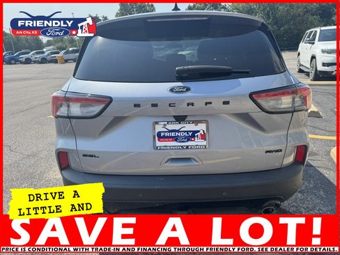 Used 2022 Ford Escape SEL w/ SEL Stealth AWD Package image 4