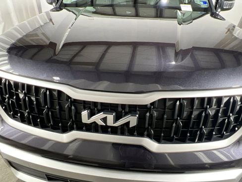 Used 2025 Kia Telluride EX X-Line image 12