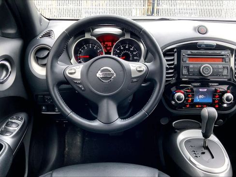 Used 2014 Nissan Juke SV w/ Premium Appearance Package image 5