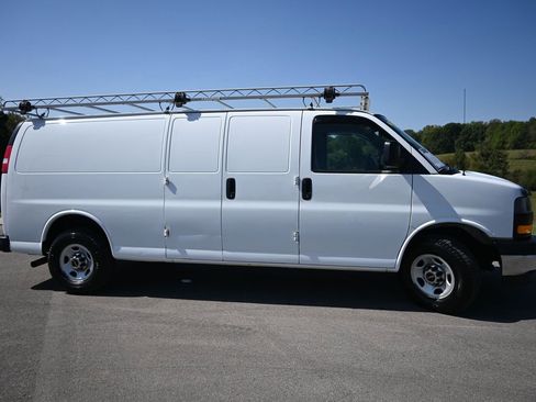 Used 2020 GMC Savana 3500 Extended w/ Driver Convenience Package image 56