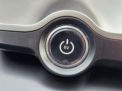 New 2025 Kia EV6 Wind image 14