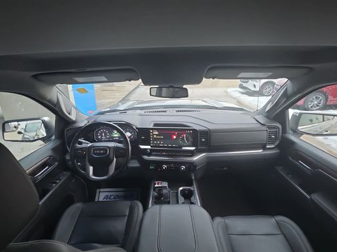 Used 2023 GMC Sierra 1500 SLT w/ SLT Convenience Package image 21