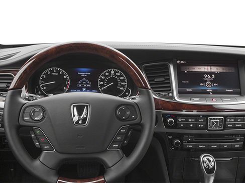 Used 2014 Hyundai Equus Signature RWD image 9