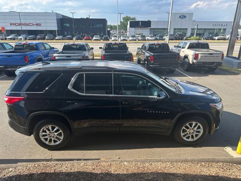 Used 2019 Chevrolet Traverse LT AWD/4WD image 4