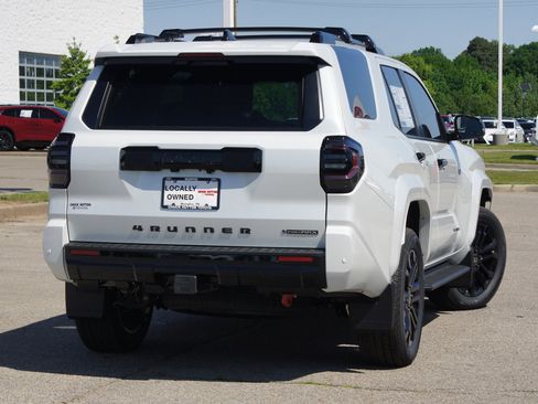 Used 2026 Toyota 4Runner 4WD image 33