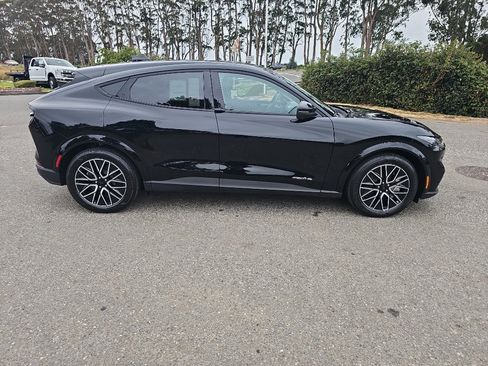 New 2025 Ford Mustang Mach-E Premium image 30