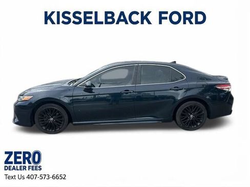 Used 2020 Toyota Camry SE FWD image 7