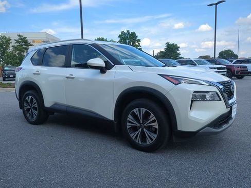 Used 2023 Nissan Rogue SV w/ SV Premium B Package AWD/4WD image 1