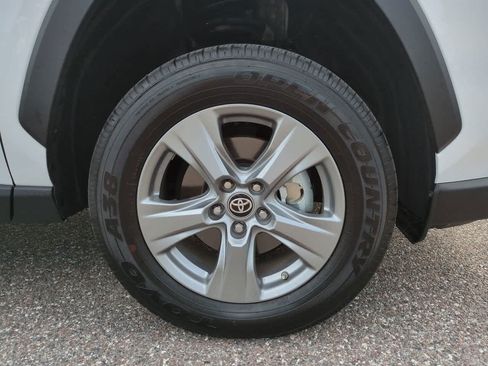 Certified 2024 Toyota RAV4 LE AWD/4WD image 11