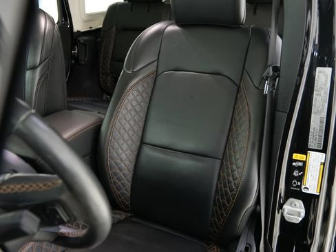 Used 2022 Jeep Wrangler Unlimited Sahara AWD/4WD image 23