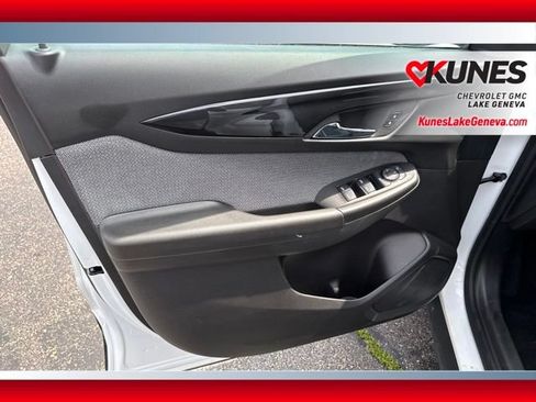 Used 2025 Chevrolet TrailBlazer LT FWD image 15