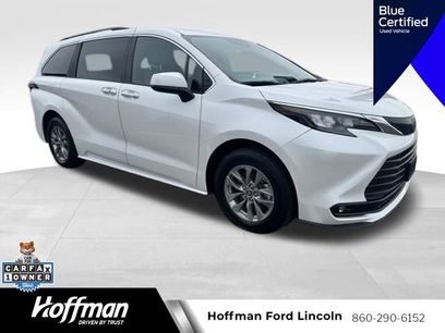 Used 2025 Toyota Sienna XLE