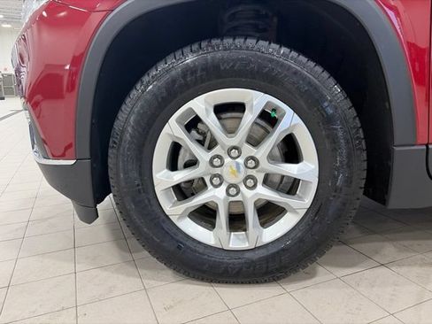 Used 2019 Chevrolet Traverse LT w/ LPO, Floor Liner Package AWD/4WD image 22
