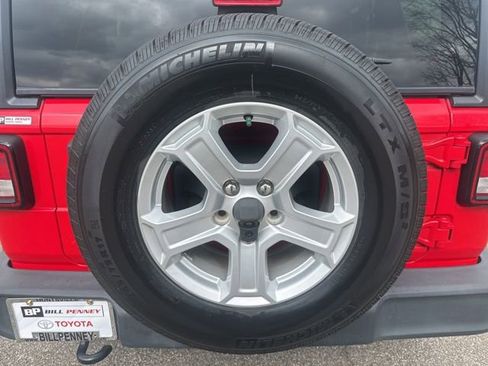 Used 2018 Jeep Wrangler Unlimited Sport S image 15