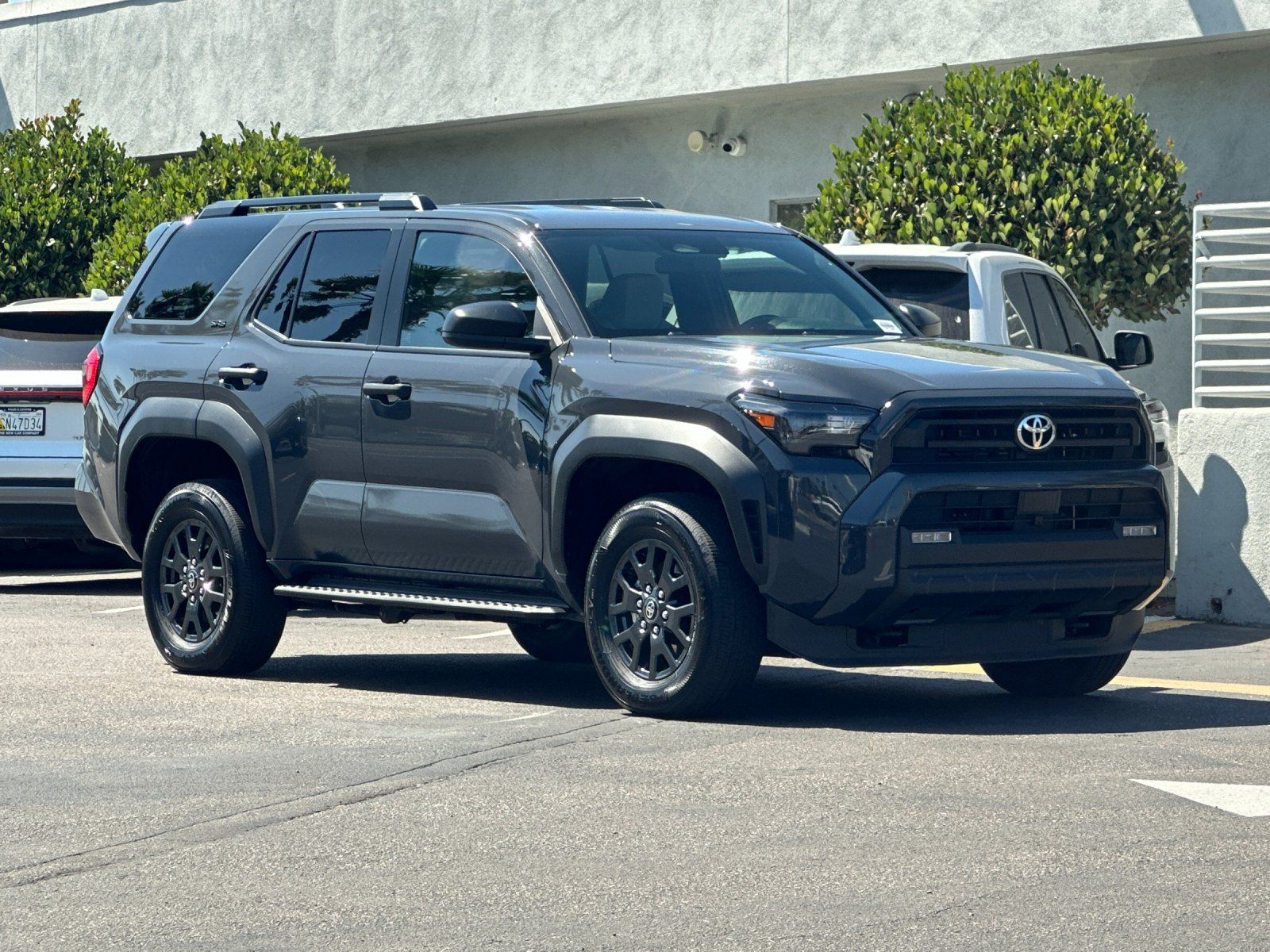 Used 2025 Toyota 4Runner SR5 AWD/4WD image 8