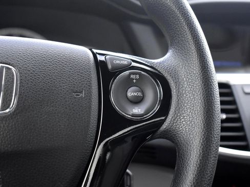 Used 2016 Honda Accord LX image 24