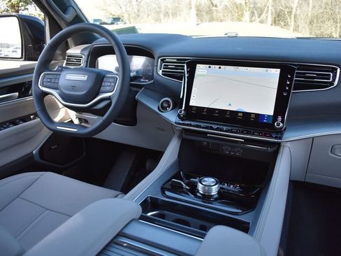 New 2026 Jeep Grand Wagoneer Limited w/ Premium Group II AWD/4WD image 38