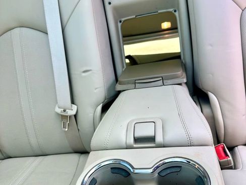 Used 2014 Cadillac SRX Premium image 15