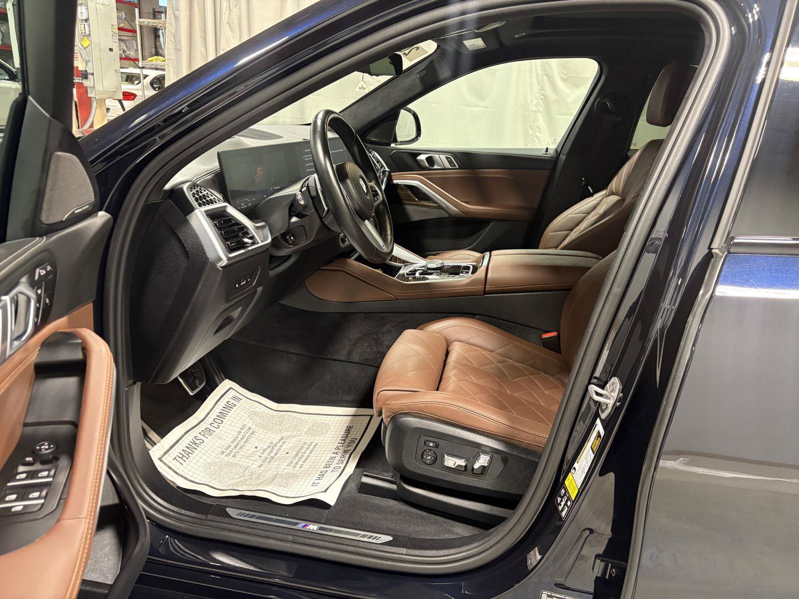 Used 2024 BMW X6 xDrive40i w/ Premium Package AWD/4WD image 2