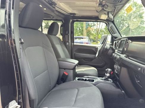 Used 2022 Jeep Wrangler Unlimited Sport AWD/4WD image 26