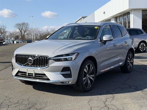 Used 2023 Volvo XC60 B5 Plus w/ Protection Package Premier image 23