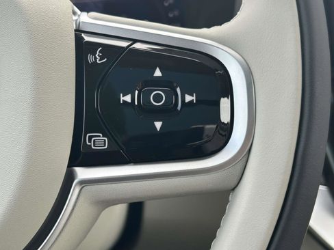 New 2026 Volvo XC90 B6 Ultra image 23