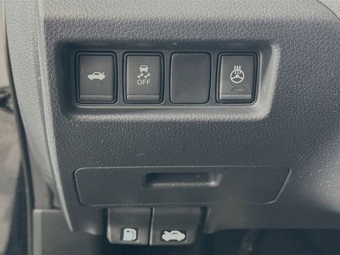 Used 2017 Nissan Altima 2.5 SV w/ Convenience Package image 10