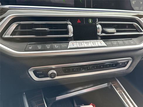 Used 2021 BMW X5 xDrive40i w/ Premium Package 2 image 19