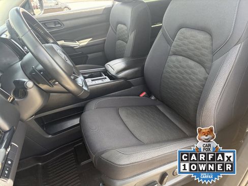 Certified 2024 Nissan Pathfinder SV FWD image 25