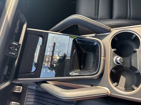 Used 2024 Porsche Cayenne Turbo GT image 35