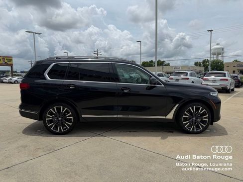 Used 2021 BMW X7 xDrive40i w/ Premium Package 2 AWD/4WD image 4