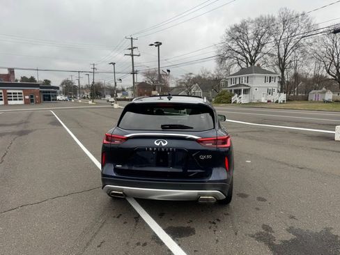 Used 2019 INFINITI QX50 Essential w/ Sensory Package AWD/4WD image 6