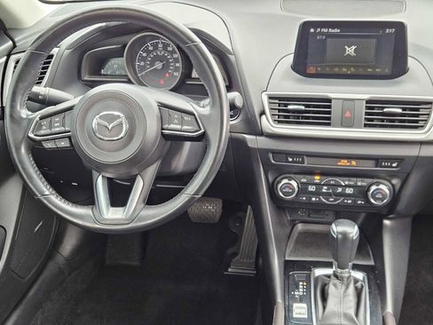 Used 2018 MAZDA MAZDA3 Touring image 26