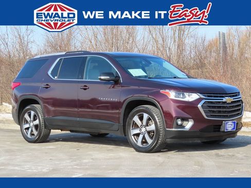 Used 2018 Chevrolet Traverse LT image 1