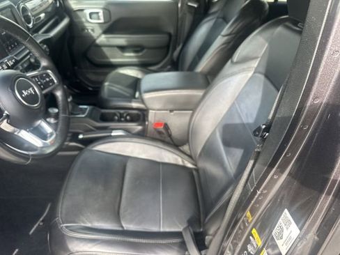 Used 2020 Jeep Wrangler Unlimited Sahara AWD/4WD image 17