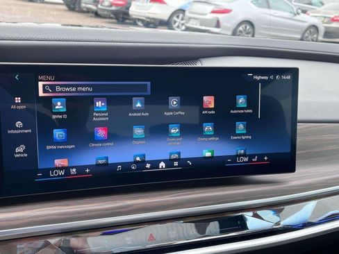 Used 2025 BMW 740i xDrive w/ Premium Package AWD/4WD image 24
