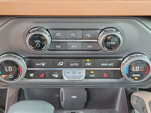 Used 2024 Ford Bronco Outer Banks AWD/4WD image 26