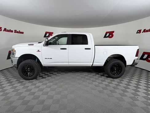 Used 2025 RAM 2500 Big Horn AWD/4WD image 3