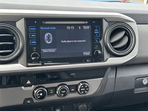 Used 2017 Toyota Tacoma SR5 image 20