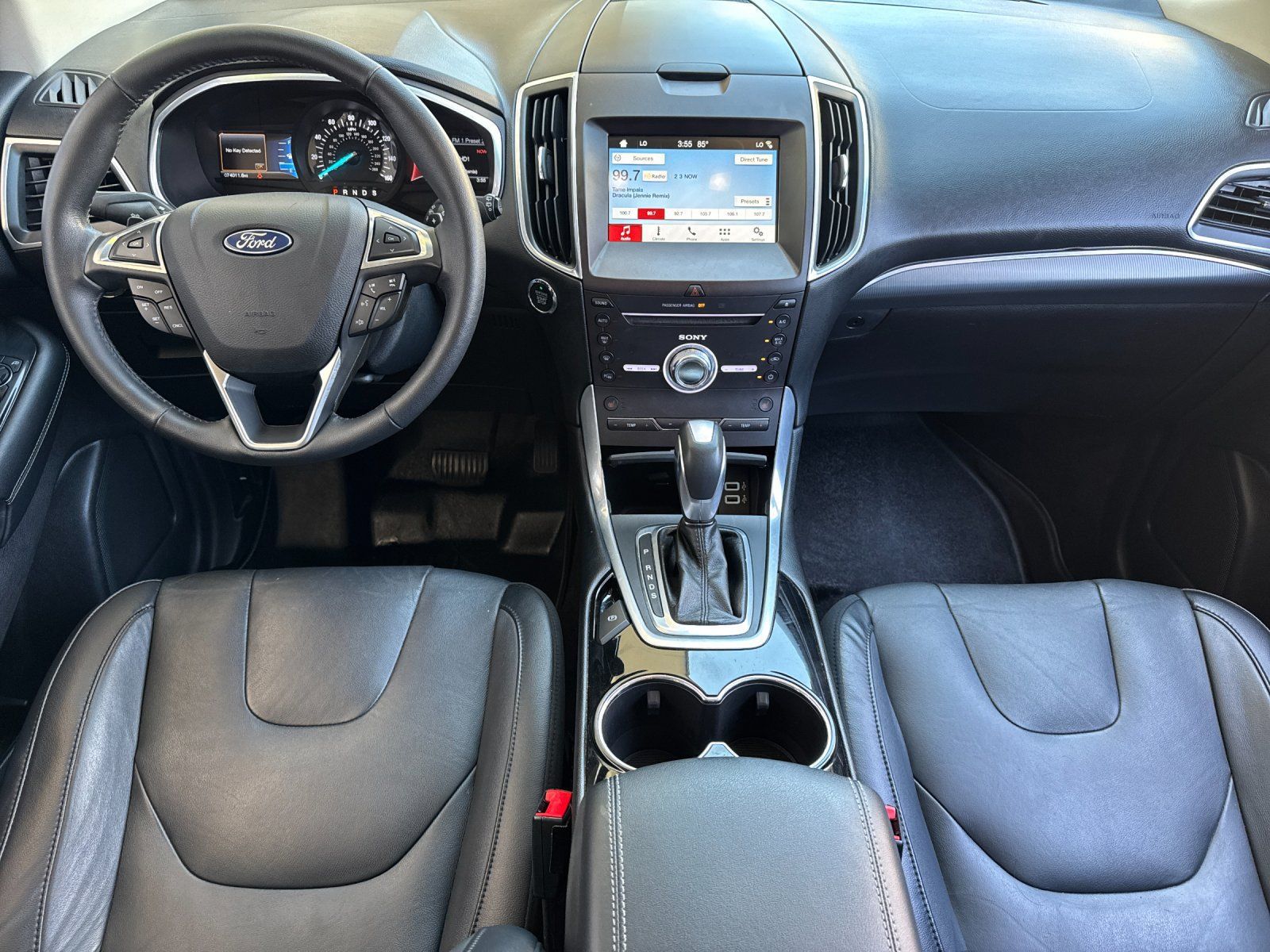 Used 2017 Ford Edge Titanium FWD image 13