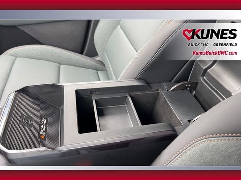 New 2026 GMC Terrain AT4 w/ Convenience Package III AWD/4WD image 30
