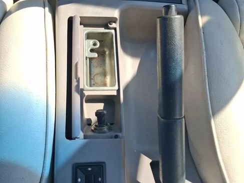 Used 1990 Ford Mustang LX RWD image 29