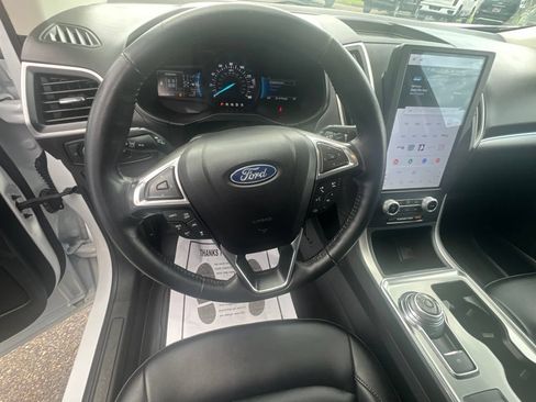 Used 2022 Ford Edge SEL AWD/4WD image 5