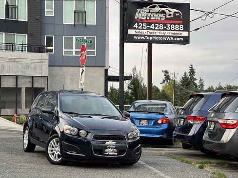 Used 2016 Chevrolet Sonic LT w/ Fun and Sun Package image 1