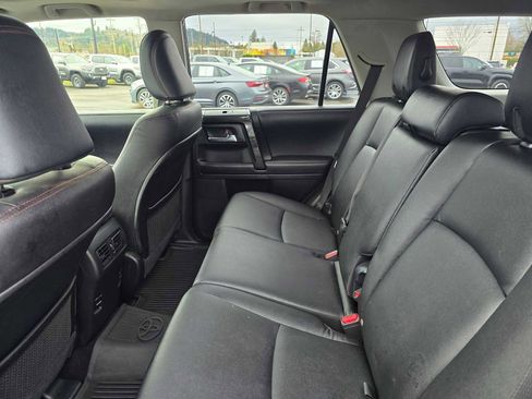 Used 2018 Toyota 4Runner TRD Off-Road Premium image 16